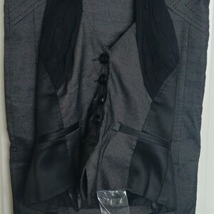 Bebe - Elegant Black and Gray Vest